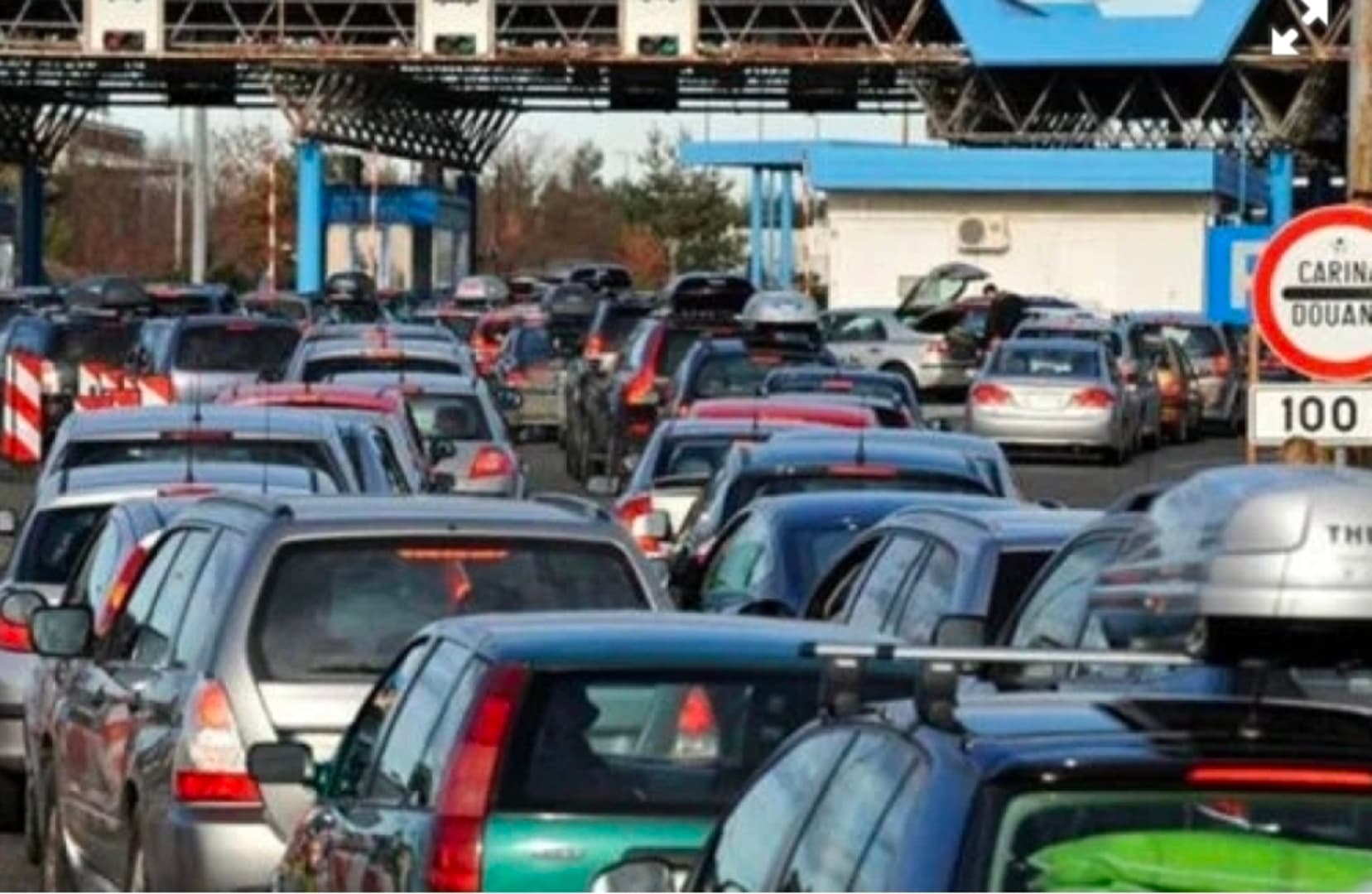 Haos na granicama: EES sistem stupio na snagu — avion poletio bez 51 putnika - slika 1