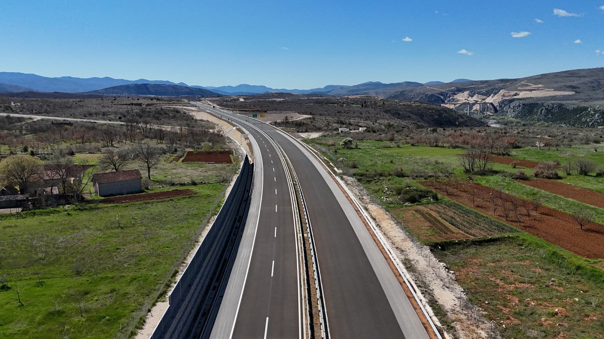 U 2026. planirano otvaranje oko 40 kilometara novih dionica autoceste na Koridoru Vc - slika 1