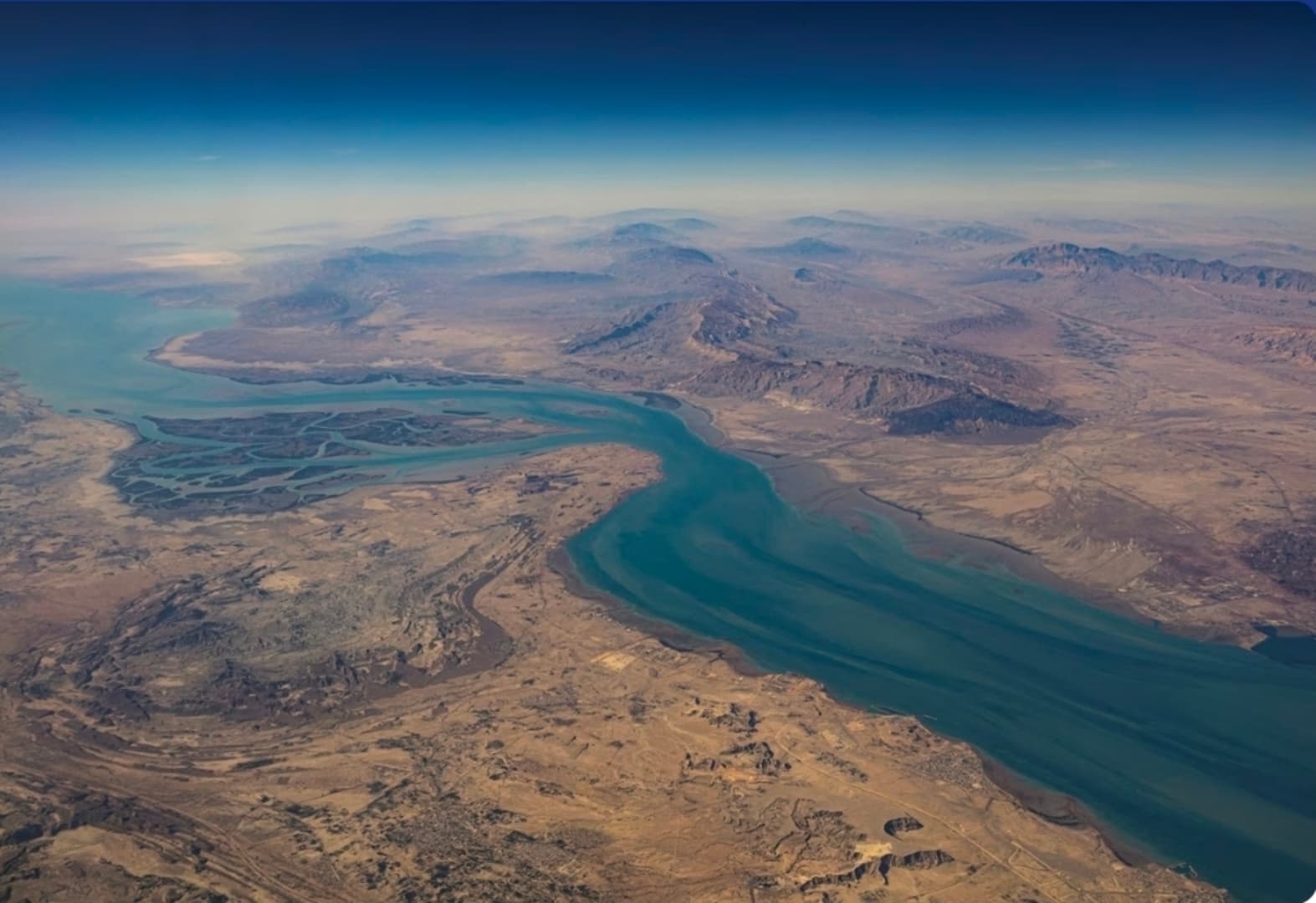 Nakon Trumpovih tvrdnji, Iran zaprijetio brodovima da se ne približavaju Hormuškom moreuzu - slika 1