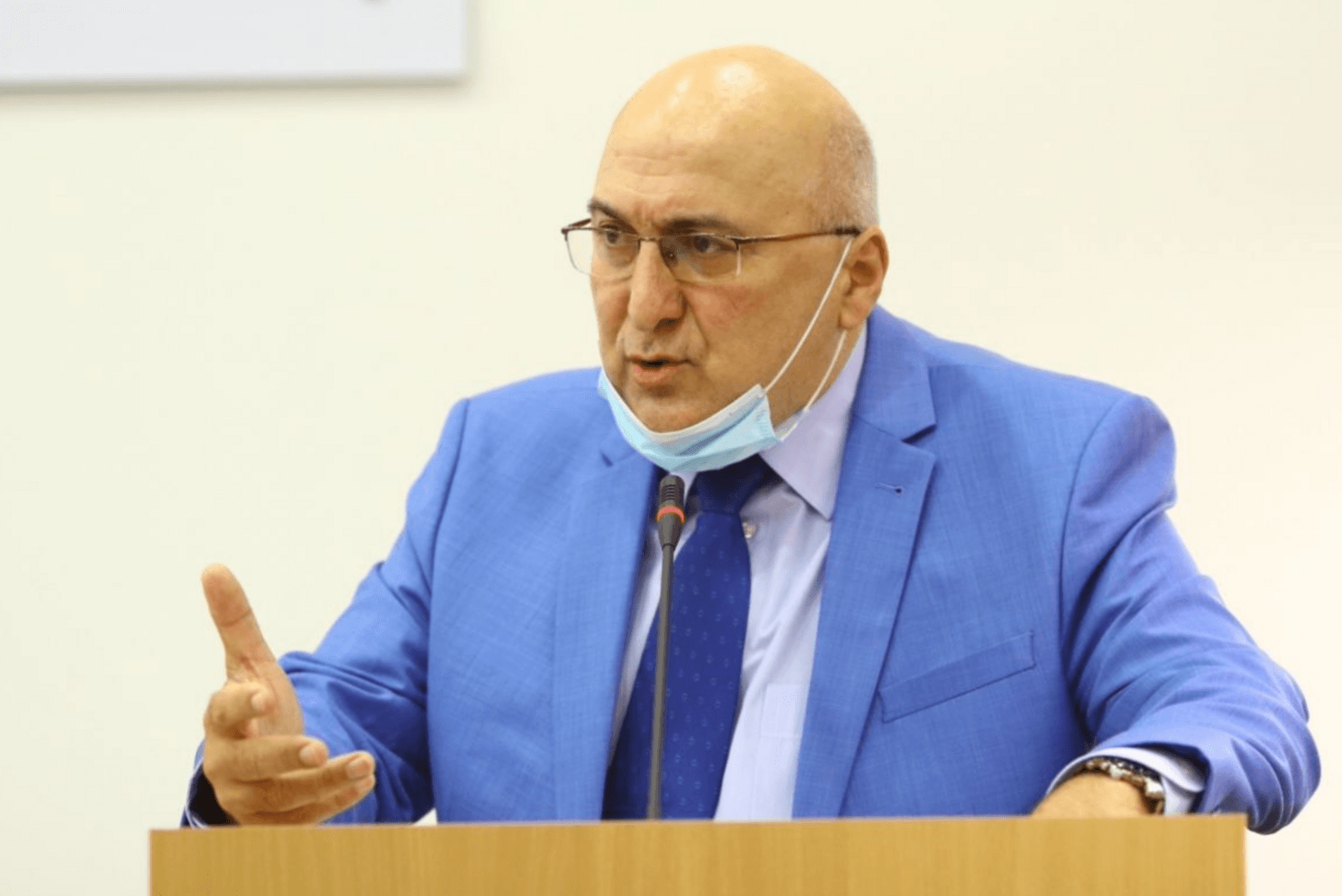 Član CIK-a u sukobu interesa: Sin Vlade Roigića imenovan za prvog saradnika Dragana... - slika 1