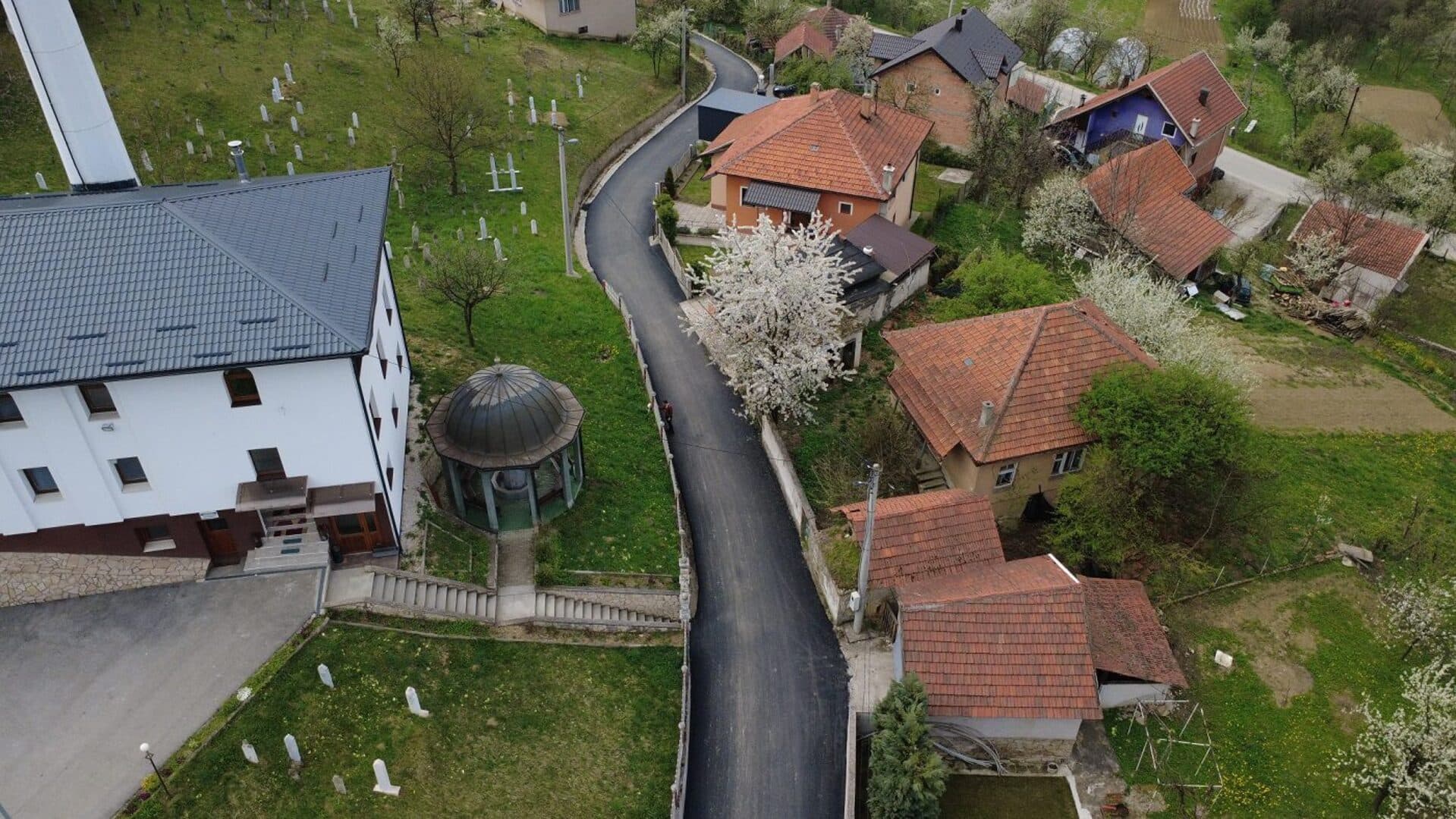 Završena rekonstrukcija i sanacija ceste u Gornjoj Zenici - slika 1