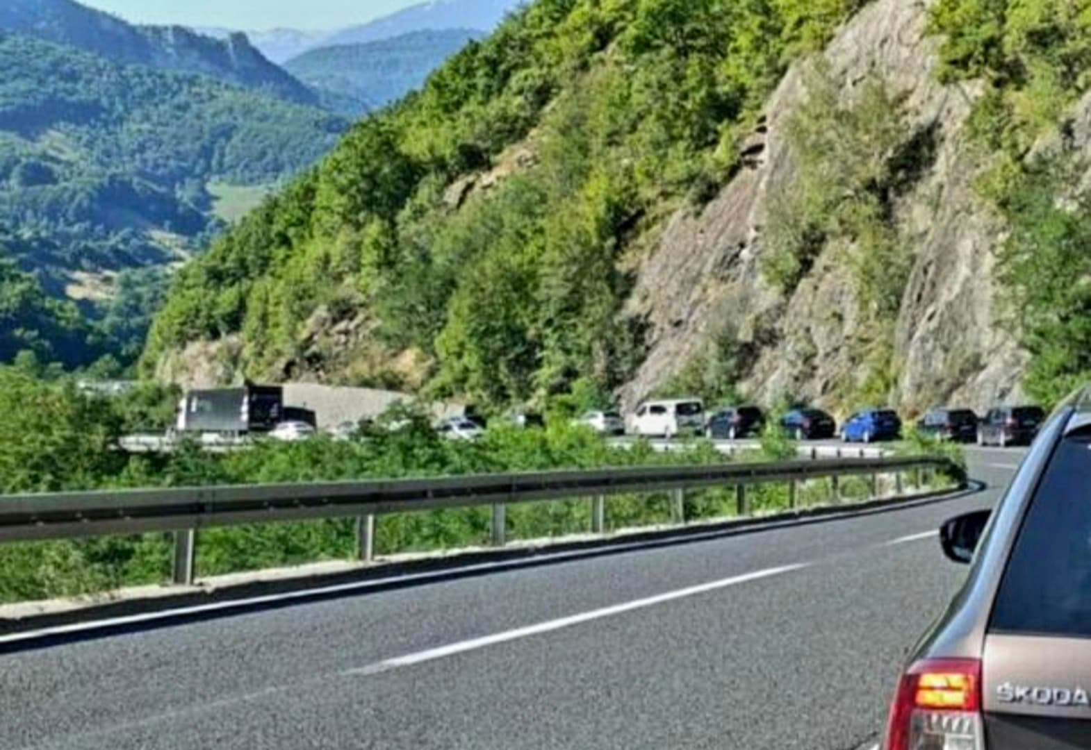 VAŽNO: Zatvara se cesta Sarajevo - Mostar - slika 1