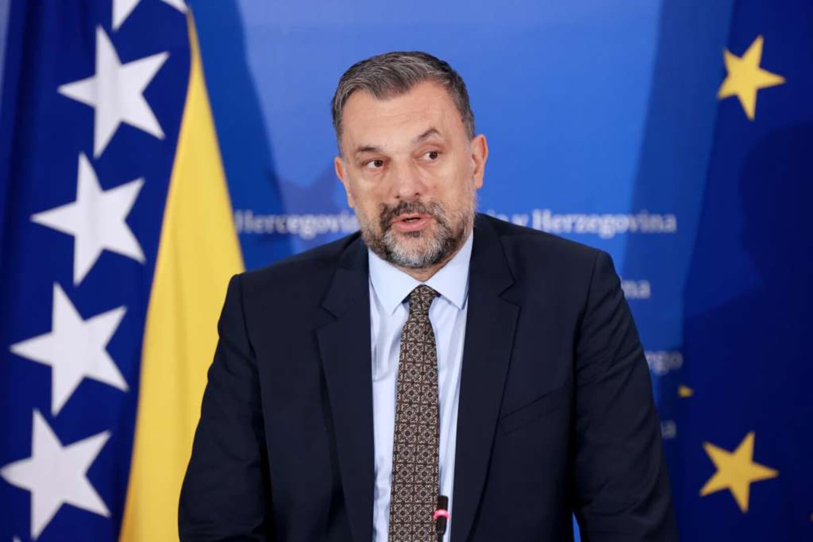 Konaković: Rusija sa čuđenjem gleda kako se Dodik amerikanizira - slika 1