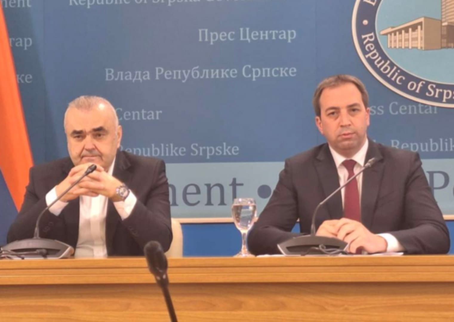 Vlada Rs će tražiti brisanje zabrane negiranja genocida iz Krivičnog zakona BiH - slika 1