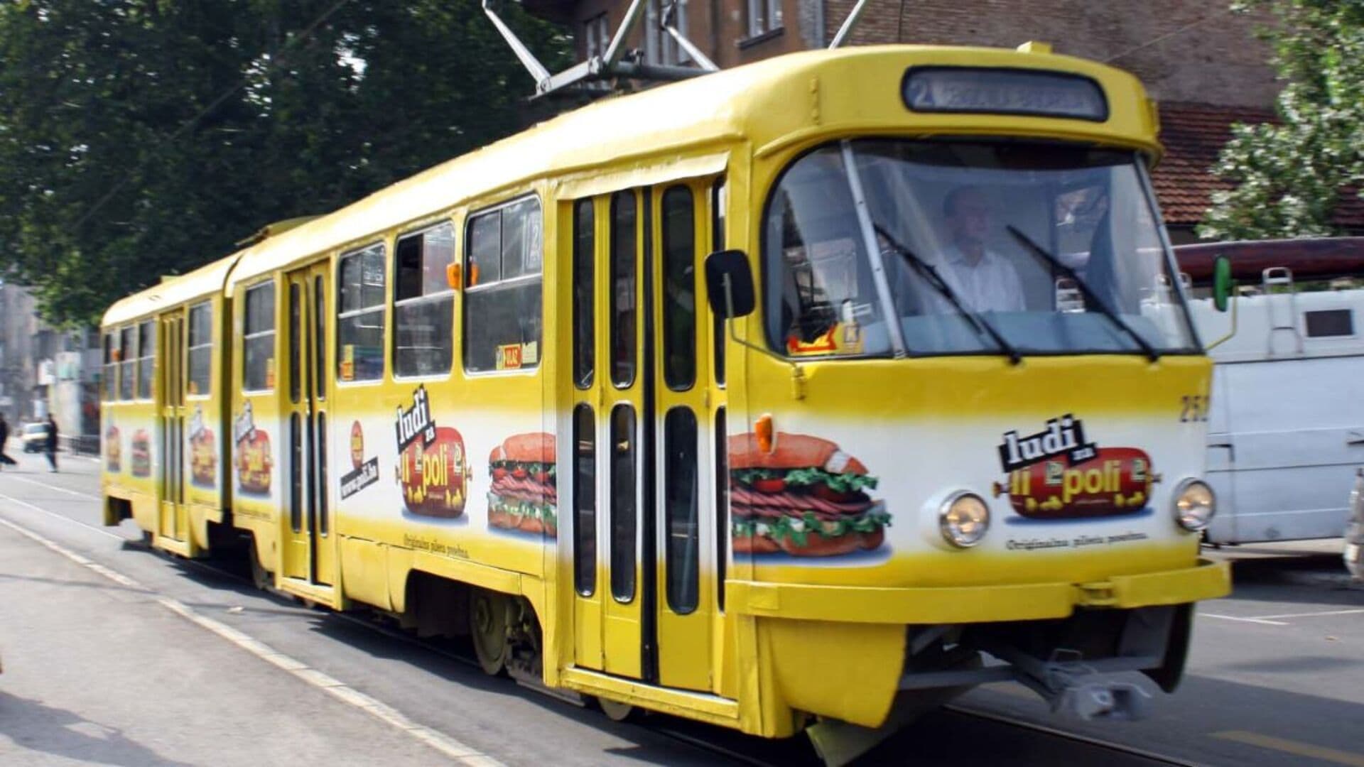 GRAS: Stari tramvaji donose polovinu prihoda od reklama - slika 1