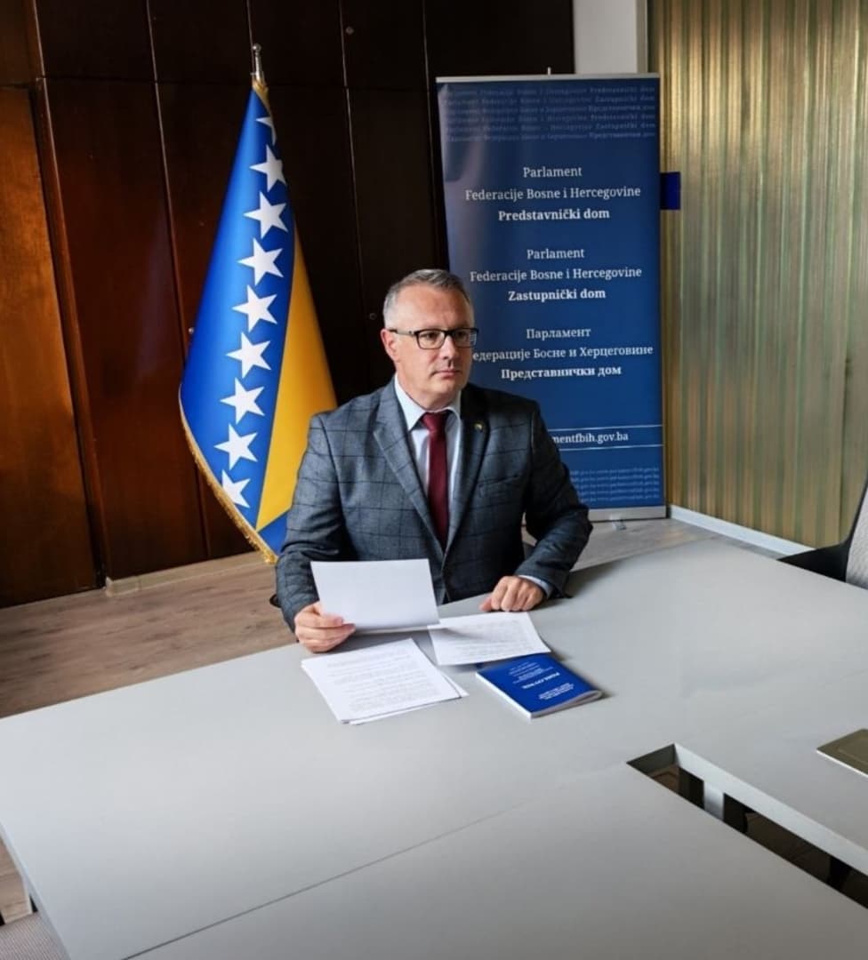 Kajan traži hitan izbor novog člana Upravnog odbora RTV FBiH - slika 1