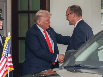 Merz kritikovao odluku SAD o ublažavanju sankcija na rusku naftu